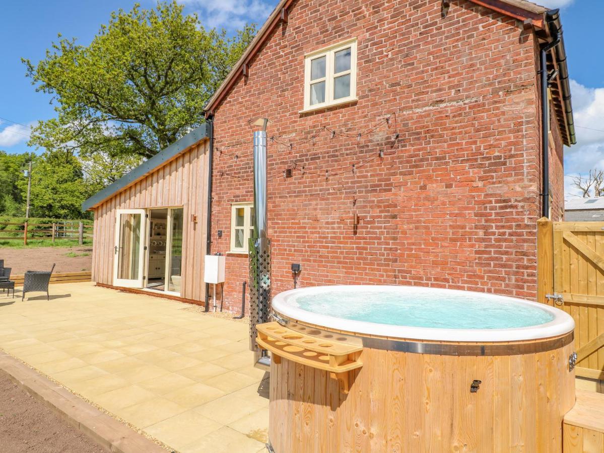 Acorn Lodge Stafford Exterior foto